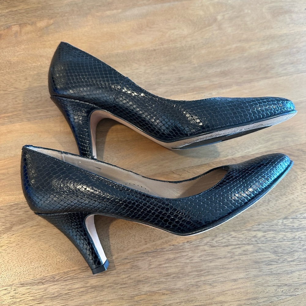 Anyi Lu Black Pumps